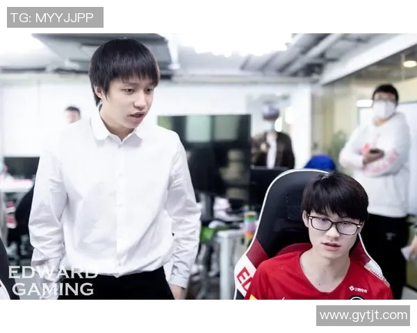 刘丽专访：从新手到职业选手的英雄联盟成长之路回顾